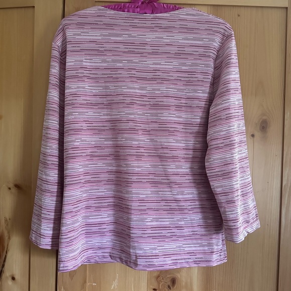 Fashion Bug Top with pink stripes size large - Picture 4 of 4